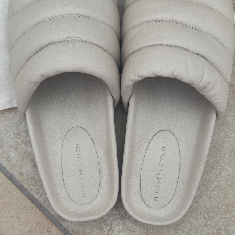 Huma Blanco Quilted Leather Clogs, size 42 - Picture 3 of 7